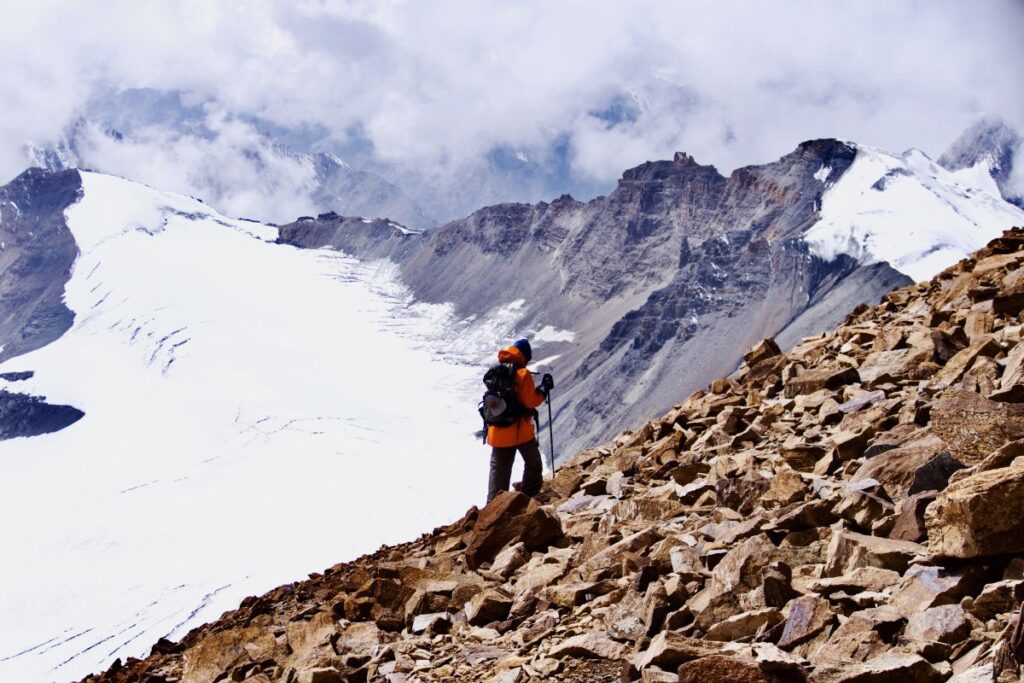 Mount Yunam Peak